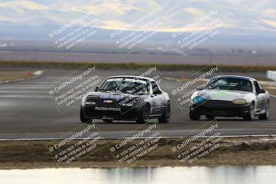 media/Nov-16-2025-CalClub SCCA (Sun) [[2975c16dfc]]/Group 4/Turn 1/